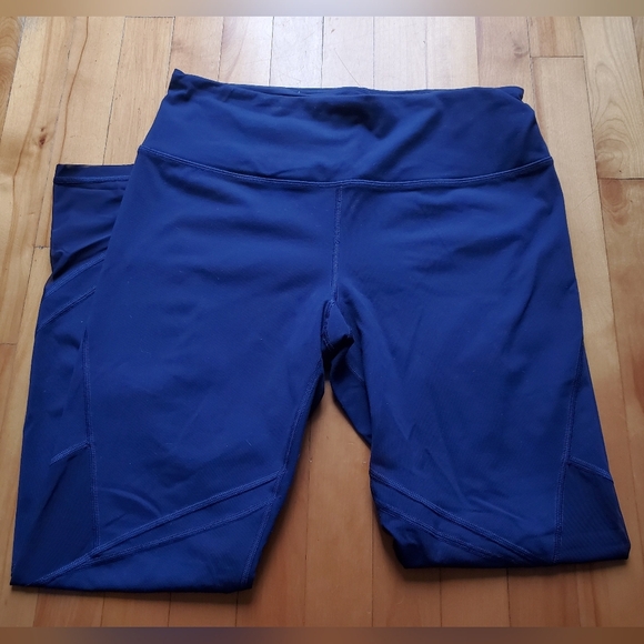 Victoria's Secret Sport Knockout tights. Mesh parts. Royal blue. Size L. - Picture 3 of 14